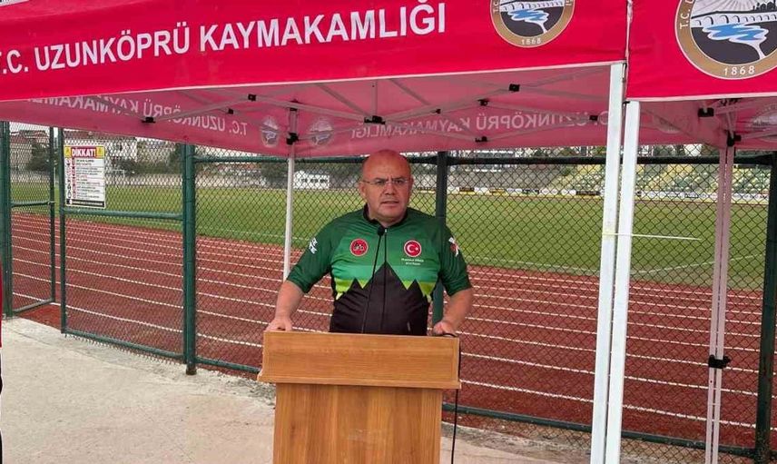 Uzunköprü'de bisiklet turuyla insanlık dramlarına dikkat çekildi