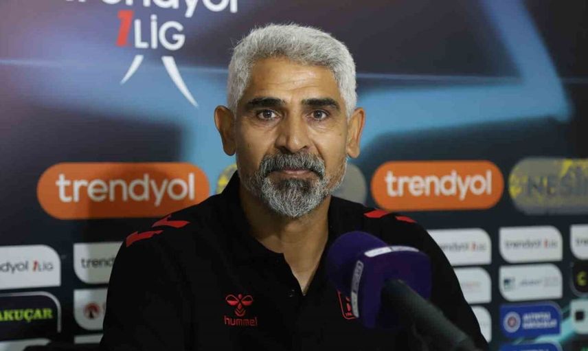 Bandırmaspor-Sivasspor maçında teknik direktörlerden dikkat çeken değerlendirmeler