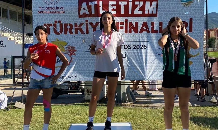 Sivaslı genç atlet İkra Arslan, Türkiye şampiyonu olarak gurur kaynağı oldu