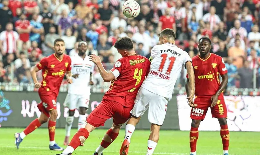 Samsunspor, Göztepe'yi ilk yarıda geride bıraktı