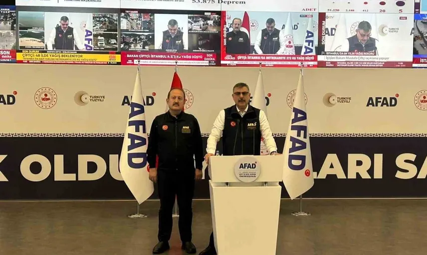 İstanbul'da sel felaketi: 2 bin 727 vatandaşa başarılı tahliye operasyonu