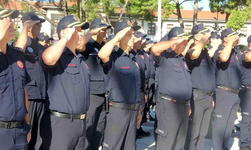 Muğla'da İtfaiye Haftası çelenk sunumuyla başladı
