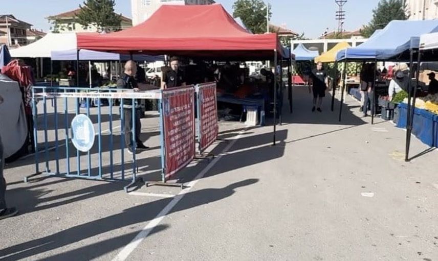 Çorum’da 'seç-al' kuralına uymayan pazar esnafının tezgahı kapatıldı