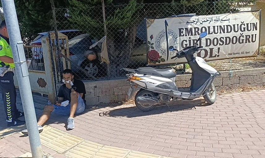 Otomobil sürücüsü yaralı motosiklet sürücüsünü bırakıp kaçtı