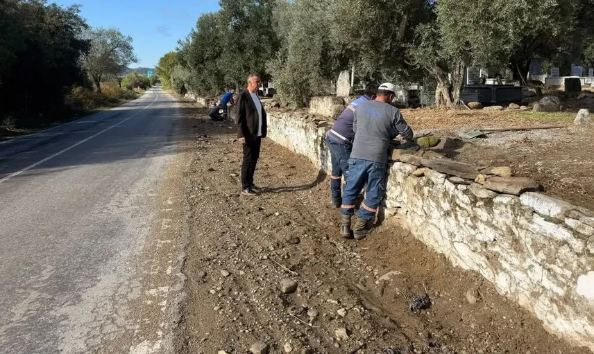 Yenipazar'da mezarlık bakım çalışmaları başladı: Başkan Ercan'dan açıklama
