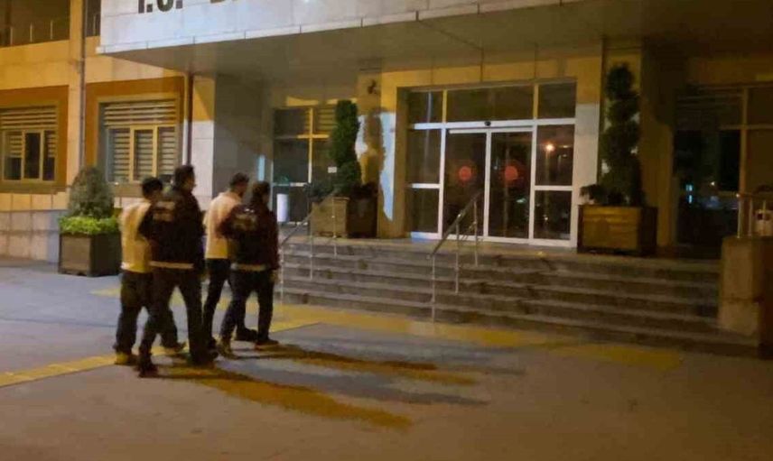 Bartın'da uyuşturucu operasyonu gerçekleştirilerek 8 kişi gözaltına alındı