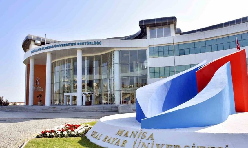 Manisa Celal Bayar Üniversitesi'nden aday öğrencilere tercih desteği