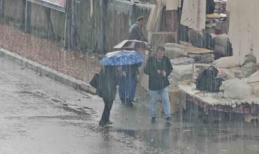 Zonguldak'ta sağanak yağış alarmı: Valilikten önemli uyarı