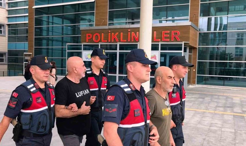 Ezel Akay'a adli kontrol, kardeşi Eren Kazım Akay tutuklandı