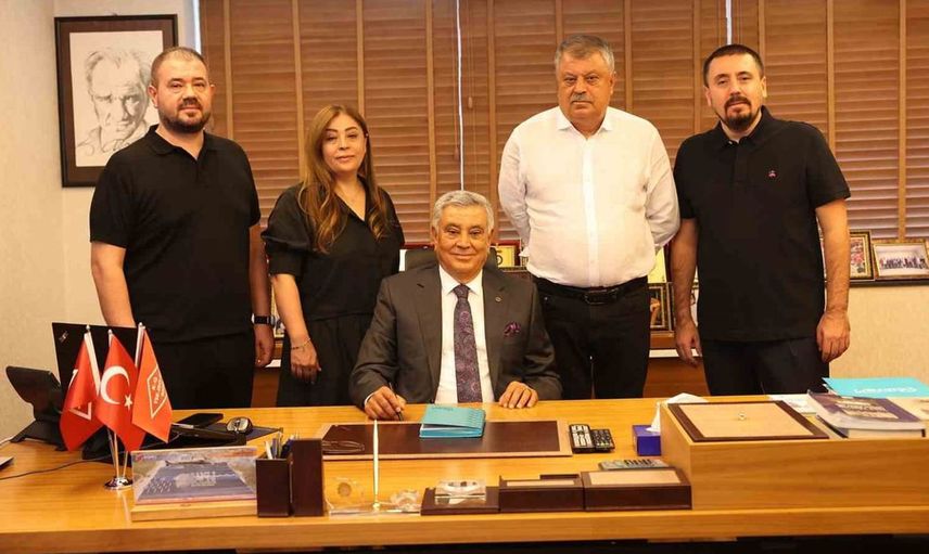 Halil Tepe'nin başarı hikayesi: Tepedeki İz kitabı yayımlandı