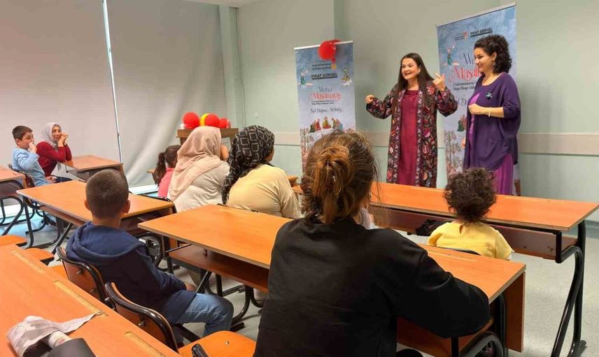 Hikâye anlatıcıları kahramanmaraş'ta buluşarak toplumsal bağlar kuruyor