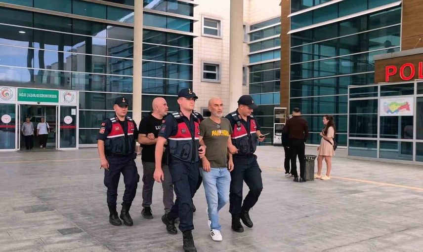 Ezel Akay, adli kontrolle serbest bırakıldı ve açıklamada bulundu