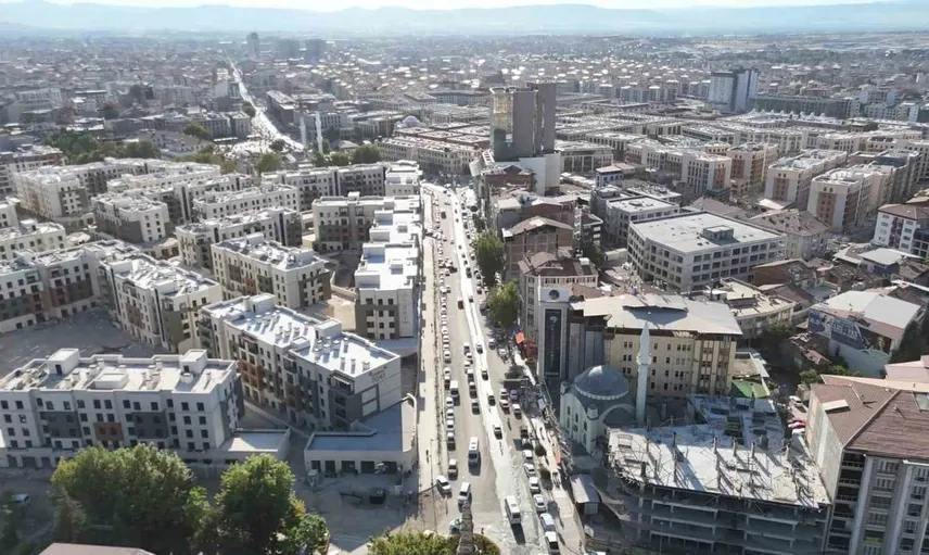 Malatya akpınar'da yol ve kavşak düzenlemesi nedeniyle bazı yollar trafiğe kapatıldı
