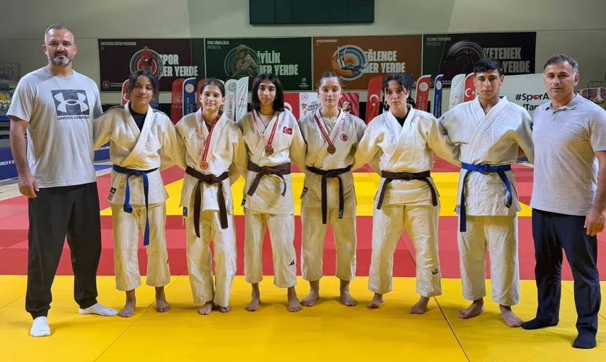 Manisa'nın judocuları Türkiye finallerinde 3 bronz madalya kazandı
