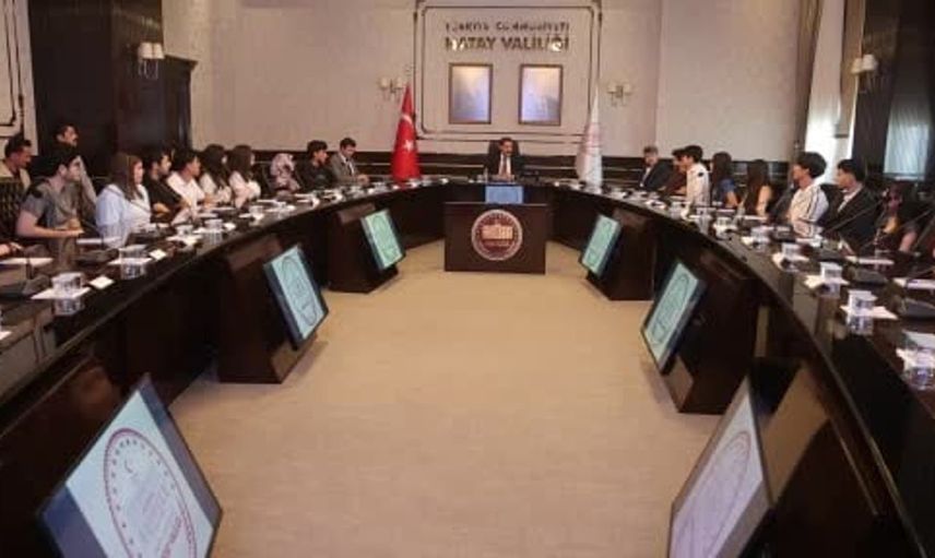 Hatay'da eğitimde başarı: 8 öğrenci LGS'de birinci, 25 öğrenci YKS'de ilk binde