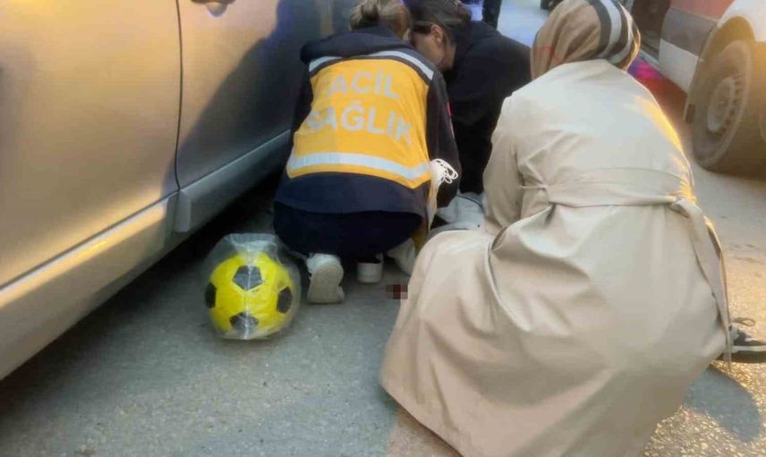 Bursa'da motosikletten aniden yola fırlayan çocuk yaralandı