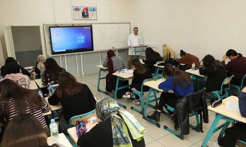 Genç kaymek'ten lgs ve yks başarısı