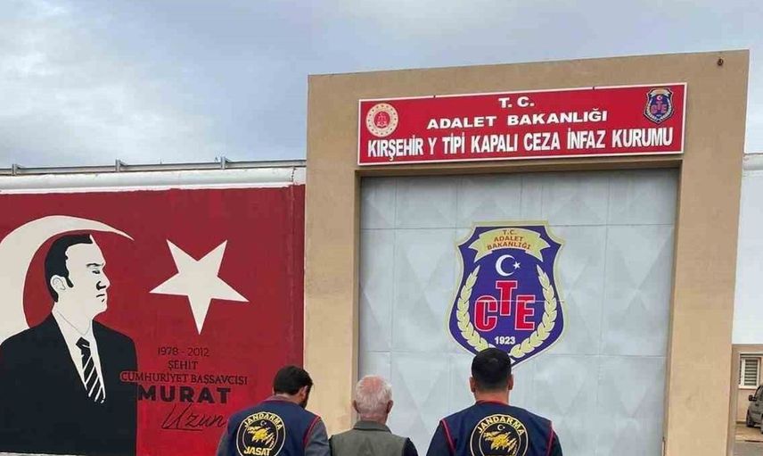 Kesinleşmiş cezası bulunan aranan şahıs Kırşehir’de yakalandı