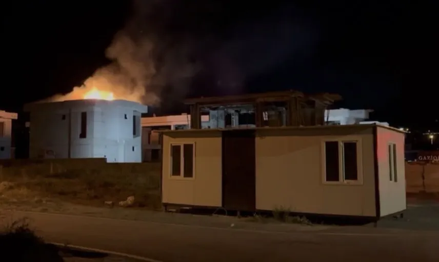 Kayseri'de inşaat halindeki villada çıkan yangın kontrol altına alındı