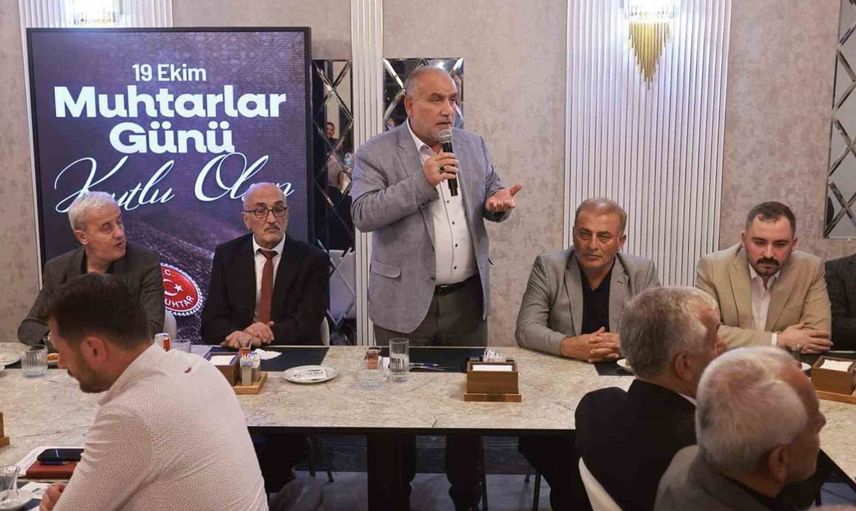 Canik Belediye Başkanı Sandıkçı, muhtarlar için özel bir kutlama gerçekleştirdi