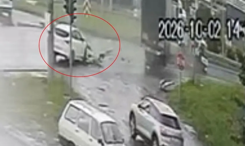 Samsun'daki kaza anı güvenlik kamerasına yansıdı: 5 kişi yaralandı