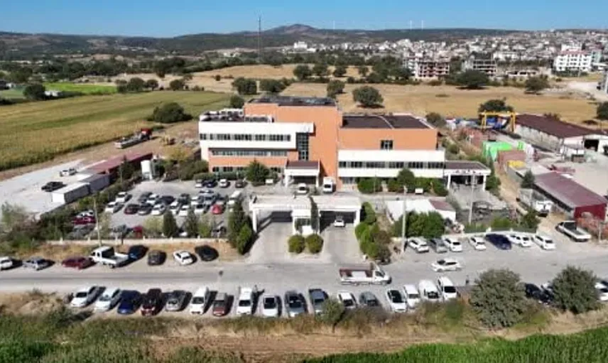 Cem Yılmaz, hayatını ayvacıklı doktorların müdahalesiyle kurtardı