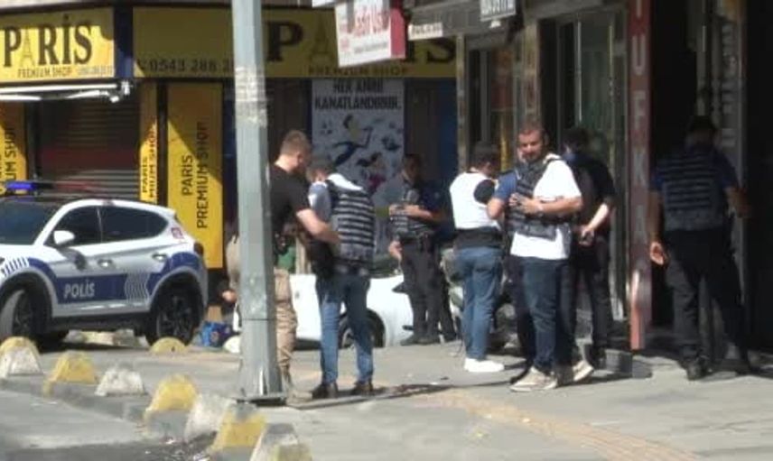 Gaziosmanpaşa'da şok eden olay: Eşine ateş açıp iş yerinde intihar girişiminde bulundu