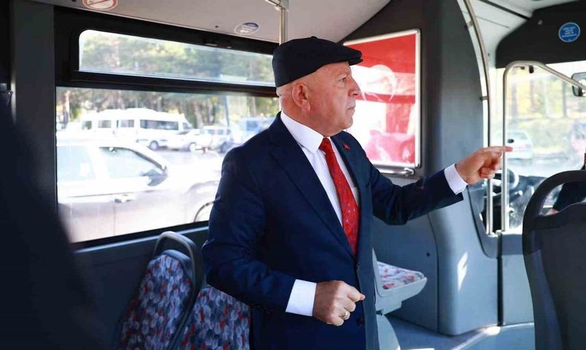 Başkan Sekmen halk otobüsü şoförleriyle ulaşım sorunlarını görüştü