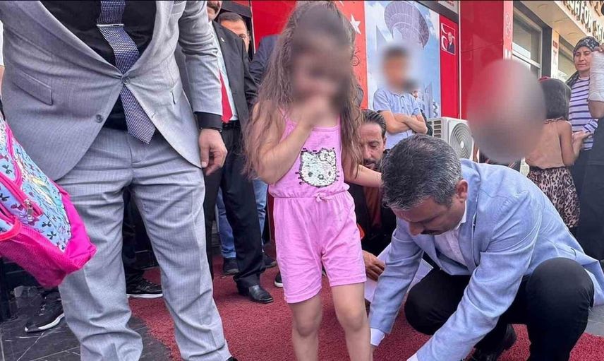 MHP, Diyarbakır'da öğrencilerin ihtiyaçlarını karşıladı