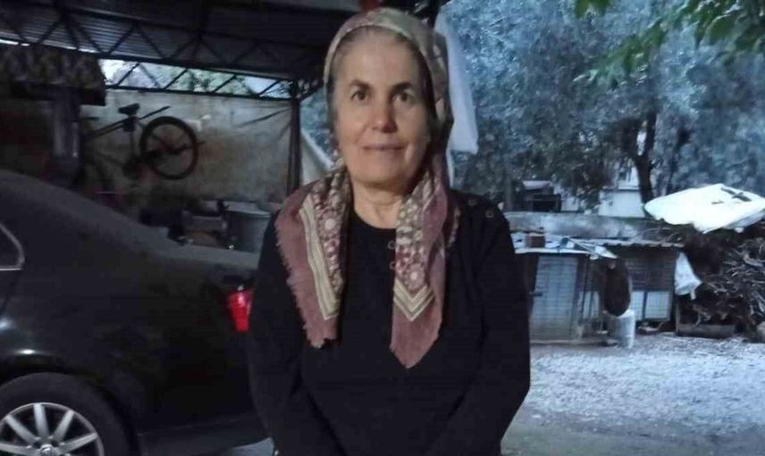 Sarıgöl'de 60 kiloluk dev kabak görenleri şaşırtıyor