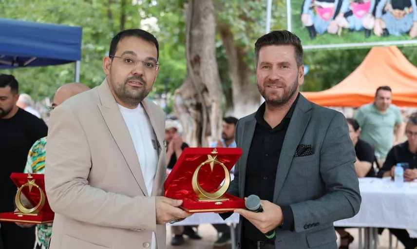 Tavas yanık koyun yoğurdu kitabı, yöresel lezzetleri gelecek nesillere aktarıyor