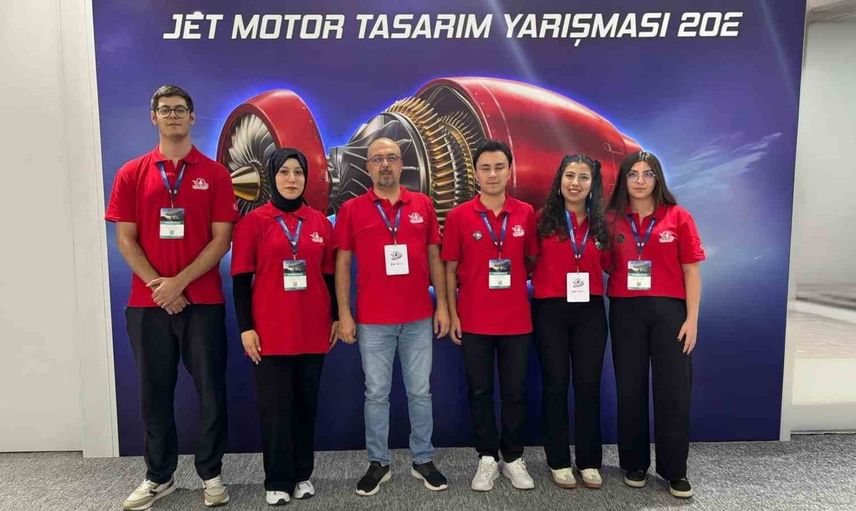 Selçuk Üniversitesi'nin Kapsül Tulpar Takımı, TEKNOFEST'te ödül aldı