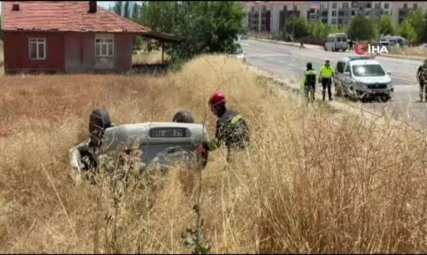Konya'da iki otomobil çarpıştı: 4 kişi yaralandı