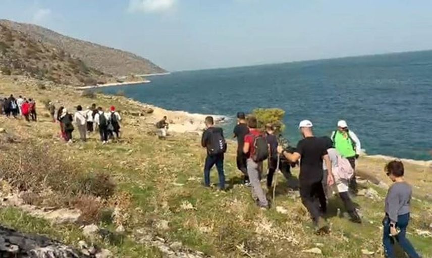 Van gölü kıyısında doğa yürüyüşü ile çevre bilinci artırıldı