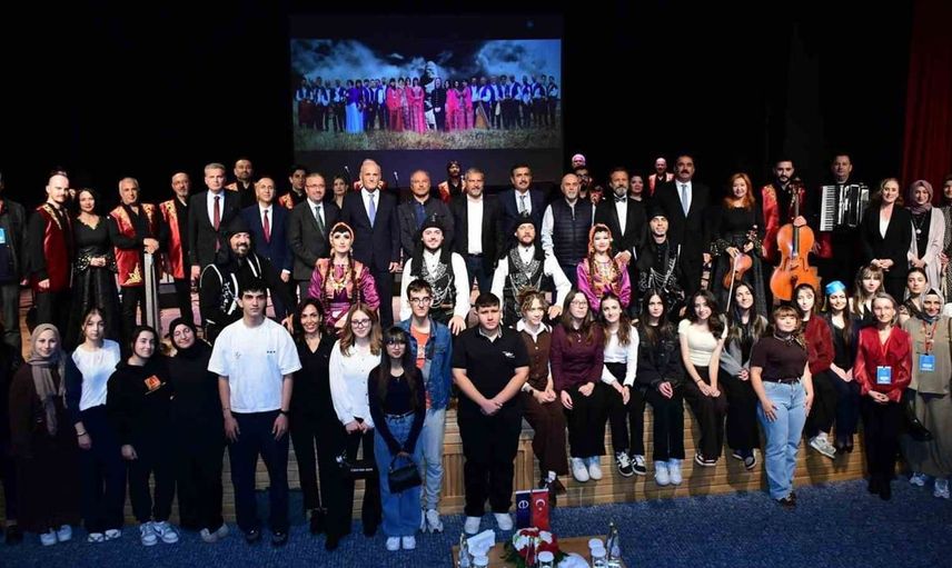 Cengiz Dağcı anısına düzenlenen konser gecesi kültür dolu anlar yaşattı