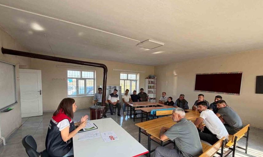 Kars'ta tarımsal üretim için sahada sürdürülen çalışmalar dikkat çekiyor