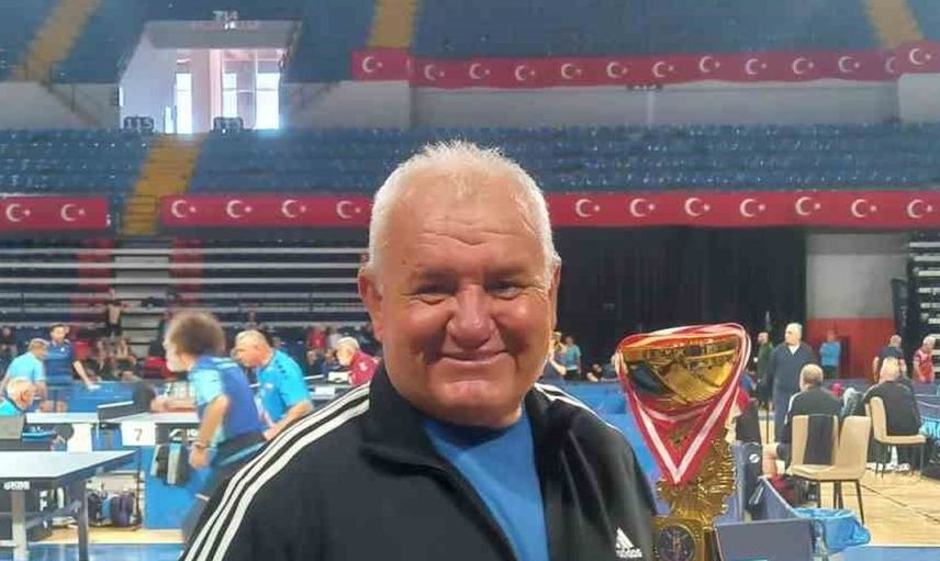 Söke Belediyespor'un antrenörü servet aydın uluslararası başarıya imza attı