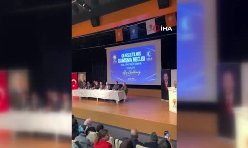 Ataşehir Belediye Meclisi'nde önemli değişim: 6 CHP'li üye AK Parti'ye katıldı