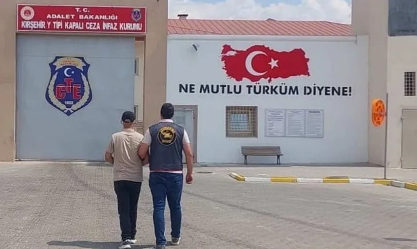 Kırşehir'de 10 yıl hapis cezasıyla aranan şahıs yakalandı