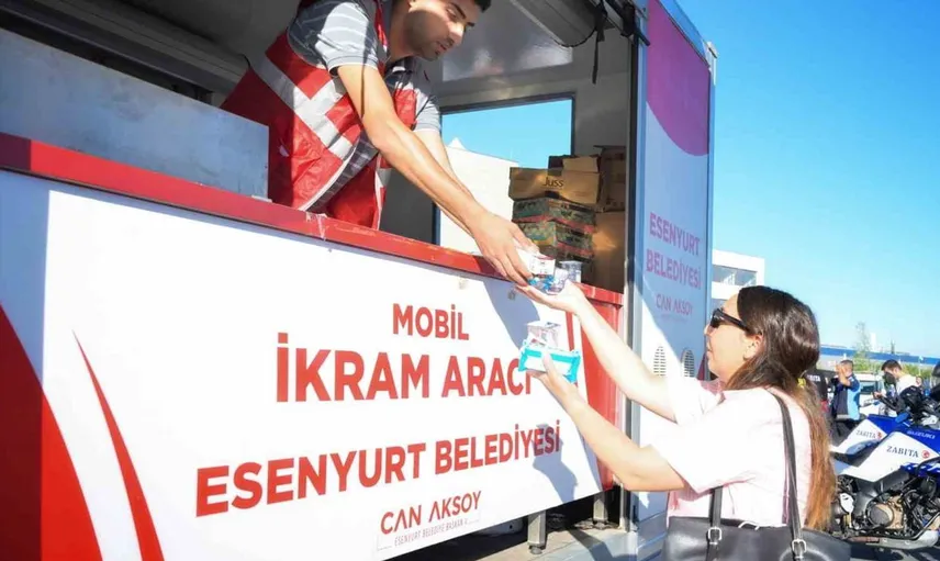 Sınav heyecanında destek: Esenyurt Belediyesi KPSS adayları için ikramda bulundu