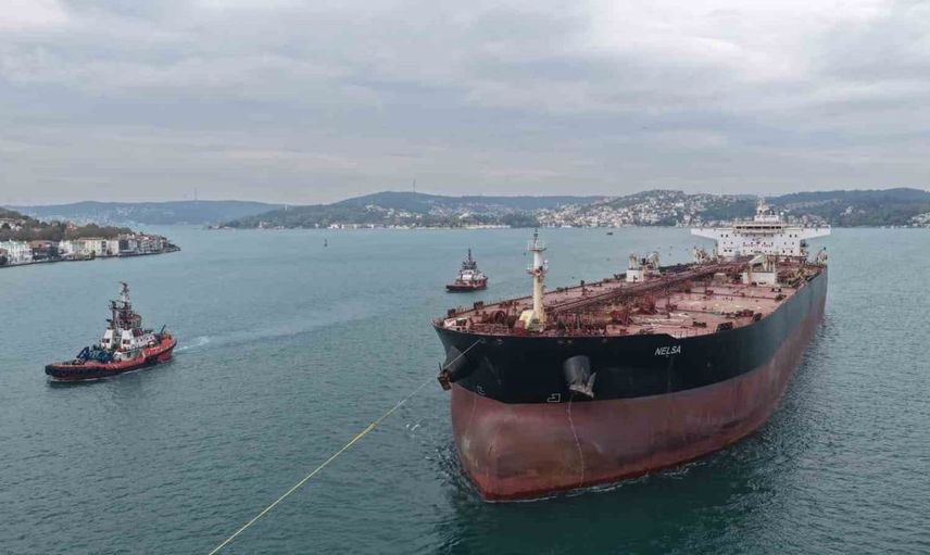 İstanbul Boğazı'nda gemi trafiği kritik bir şekilde kapatıldı