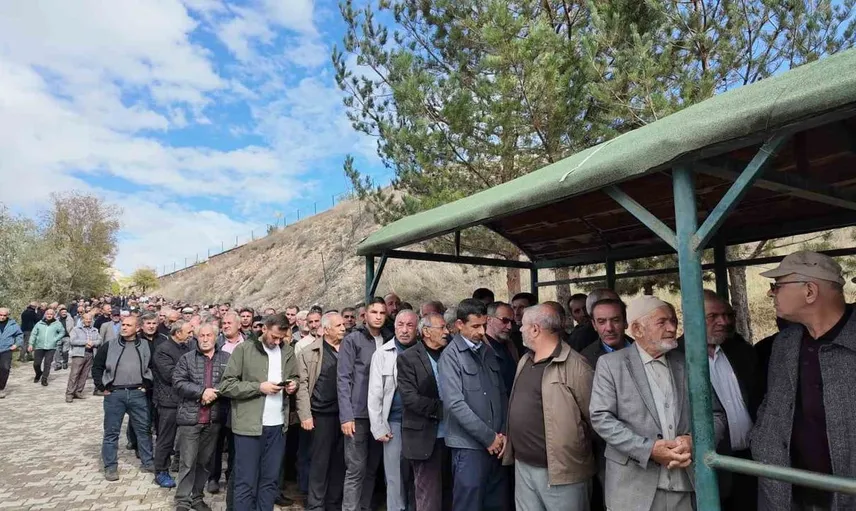 Oltu’nun sevilen esnafı Abdullah Taşçı sonsuzluğa uğurlandı