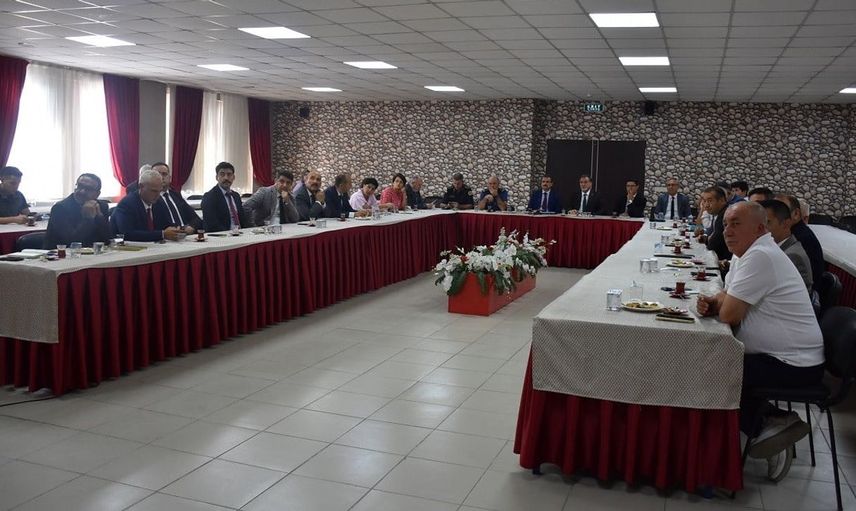 Salihli'de kamu yatırımları toplantısında geleceğe dair planlar masaya yatırıldı