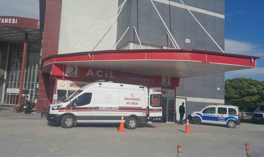 Karapınar'da motosiklet ve otomobil çarpıştı, iki kişi yaralandı
