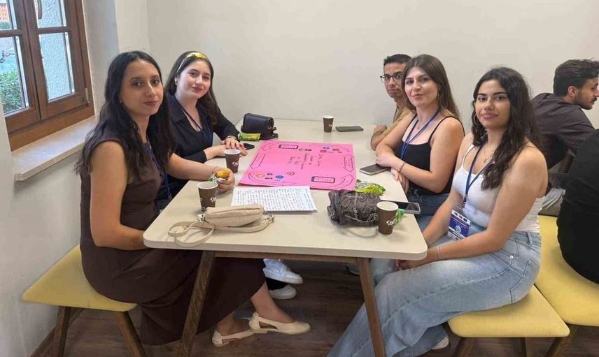 Dijital dünyada kadınların güçlenmesi: WomBound projesinin son atölyesi Ankara’da gerçekleşti