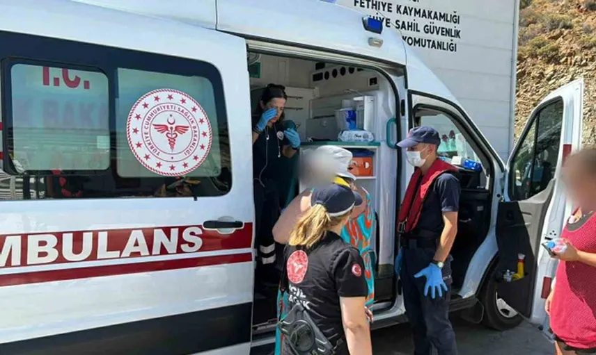 Fethiye açıklarında ticari yat kazası: yaralı vatandaş için hızlı tıbbi tahliye