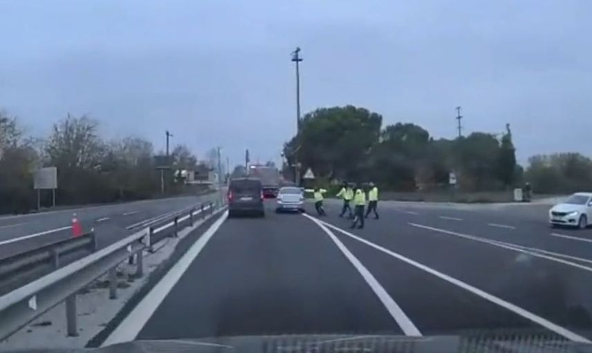 Uyuşturucu kuryesi İstanbul'dan Sakarya'ya giden yolda korku dolu anlar yaşattı
