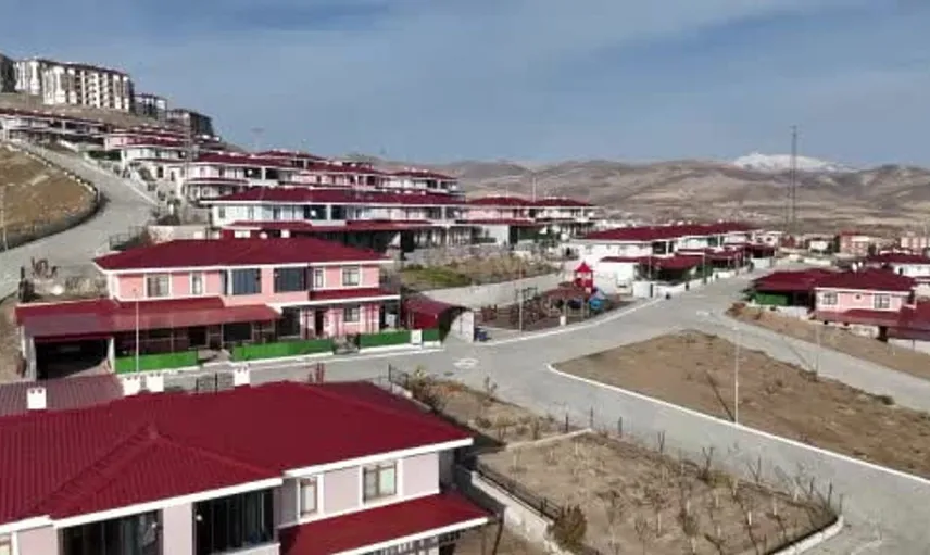 Ahıska Türkü aileler için yeni konutlar tamamlandı: 371 aile yuvalarına döndü