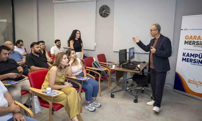 Mersin’de dijital liderlik semineri: iş dünyası gelecek vizyonunu paylaştı