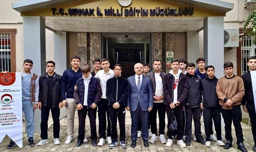 Şırnaklı öğrenciler tarihi değerlerini keşfetmek için Malazgirt kampına gitti